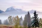 Canada, British Columbia, Mount Robson Park Sunrise on mountain