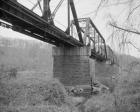 GENERAL VIEW NORTH, SOUTHEAST SIDE FROM SOUTHEAST BANK. - Joshua Falls Bridge, Spanning James River at CSX Railroad, Lynchburg
