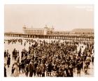 Crowd at Atlantic City 1910