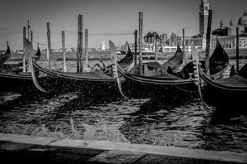 Row of Gondolas 02 | Obraz na stenu