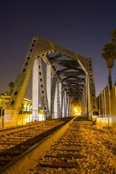 Waiting For the Night Train | Obraz na stenu