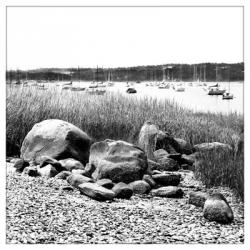 Shoreline With Boats B& W | Obraz na stenu