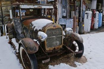 Vintage Gas Station and Model T | Obraz na stenu