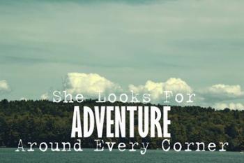 She Looks For Adventure | Obraz na stenu