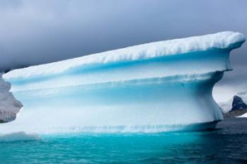 Antarctica, Pl?neau Island, Icebergs | Obraz na stenu