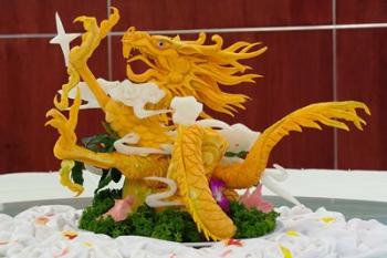 Dragon carved from pumpkin, Yellow Mountain, China | Obraz na stenu