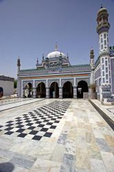 Shrine Of Shah Abdul Latif Bhittai, Bhit Shah, Sindh, Pakistan | Obraz na stenu