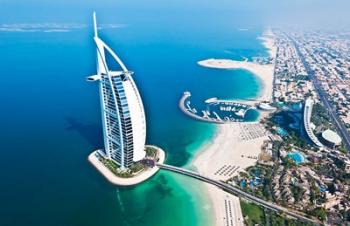 Aerial view of the Burj Al Arab, Dubai, United Arab Emirates | Obraz na stenu