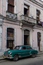 1950's era green car, Havana Cuba | Obraz na stenu