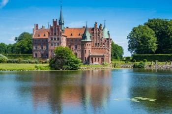 Pond Before The Castle Egeskov, Denmark | Obraz na stenu