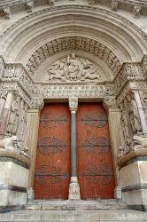 Entrance to Eglise St-Trophime, France | Obraz na stenu