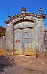 Entrance to Chateau de Pommard, France | Obraz na stenu