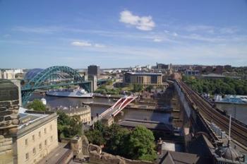 View Over the Tyne Bridges, Newcastle on Tyne, Tyne and Wear, England | Obraz na stenu