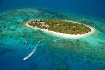 Treasure Island Resort and boat, Mamanuca Islands, Fiji | Obraz na stenu