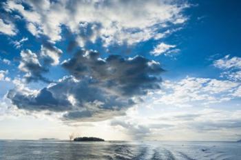 Dramatic clouds at sunset over the Mamanucas Islands, Fiji, South Pacific | Obraz na stenu