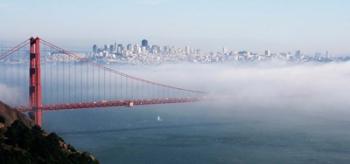 San Francisco Golden Gate Bridge Disappearing Into Fog | Obraz na stenu