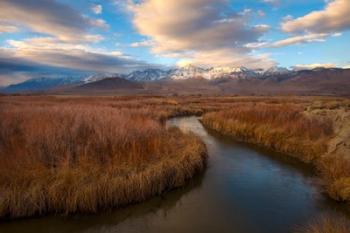 Panoramic View Of A River And The Sierra Nevada Mountains | Obraz na stenu