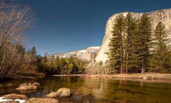 El Capitan towers over Merced River, Yosemite, California | Obraz na stenu