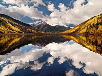 Fall Reflections On Crystal Lake | Obraz na stenu