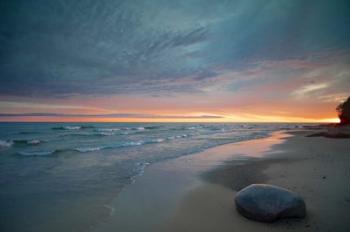 Solitary Boulder On A Beach Of Lake Superior, Michigan | Obraz na stenu