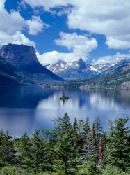 Cumulus Clouds Drift Over Saint Mary Lake And Wild Goose Island | Obraz na stenu