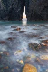 Ocean Spray Over Lichen Covered Rocks At Arch, Harris Beach State Park | Obraz na stenu
