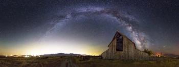 Milky Way panorama over old barn | Obraz na stenu