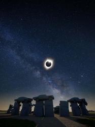 Eclipse at Carhenge | Obraz na stenu