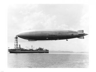 USS Los Angeles Moored to USS Patoka, 1931 | Obraz na stenu