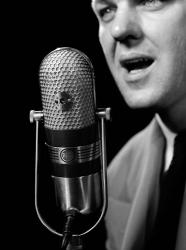 1950s Close-Up Of Man Announcer | Obraz na stenu