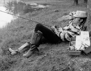 1970s Man Sleeping Against A Tree | Obraz na stenu