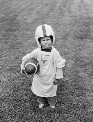 1950s Boy Standing In Grass | Obraz na stenu