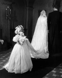 1950s Little Girl Bridesmaid Drinking Glass Of Milk | Obraz na stenu