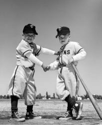 1960s Pair Of Little Leaguers In Uniform | Obraz na stenu