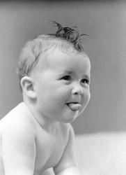 1940s Cute Baby Sticking Out Tongue | Obraz na stenu