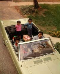 1970s African American Family Seated In Convertible Car | Obraz na stenu