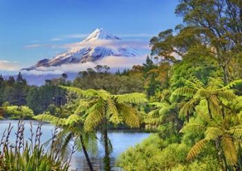 Taranaki Mountain and Lake Mangamahoe, New Zealand | Obraz na stenu