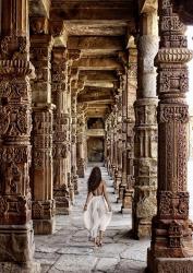 At the Temple, India | Obraz na stenu