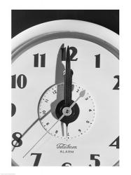 Face clock showing 12 o'clock, close-up | Obraz na stenu