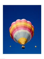 Low angle view of hot air balloons in the sky, Albuquerque, New Mexico, USA | Obraz na stenu